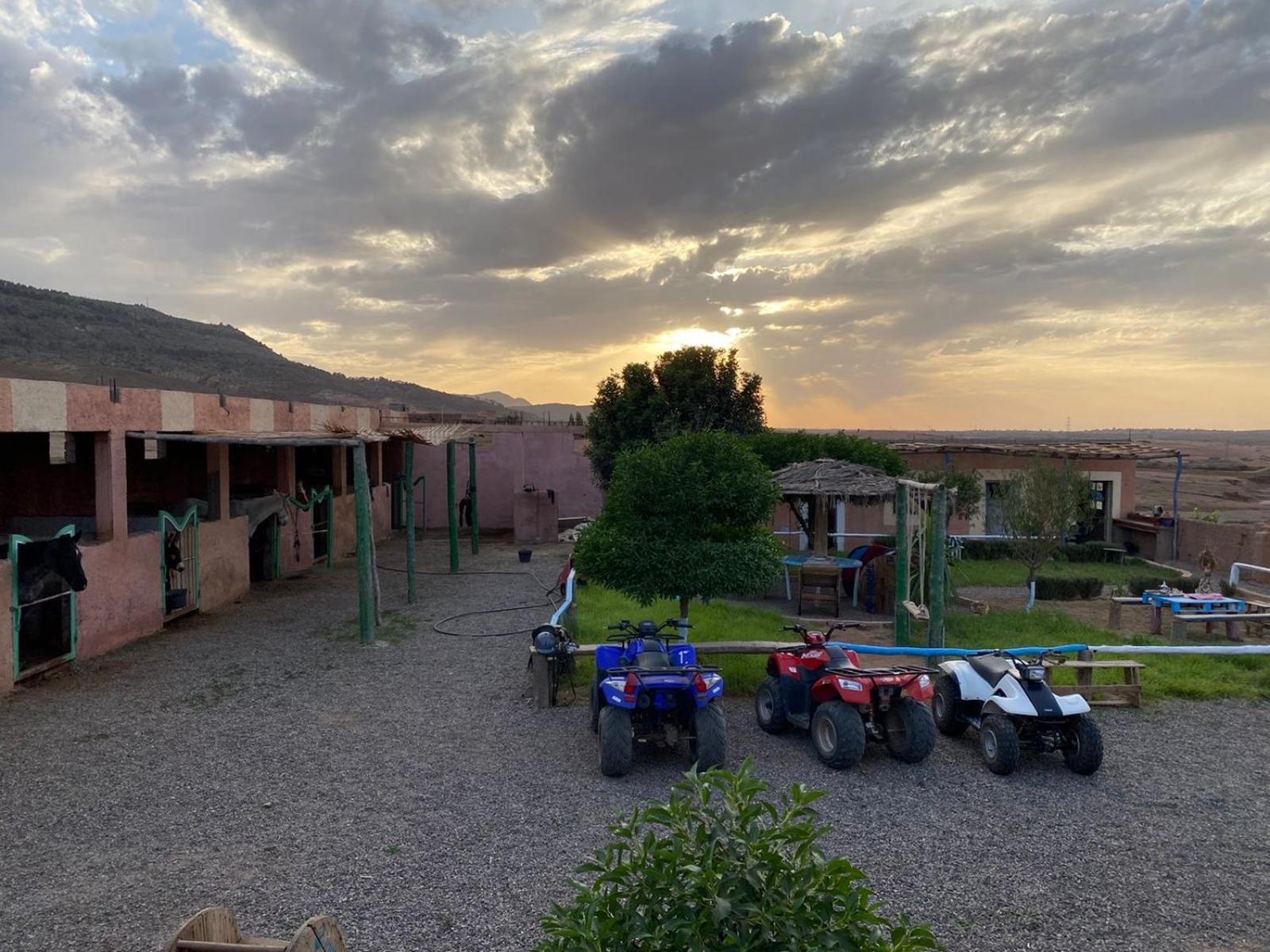 Villa Les Cavaliers Chez Yassine Marrakesch Exterior foto